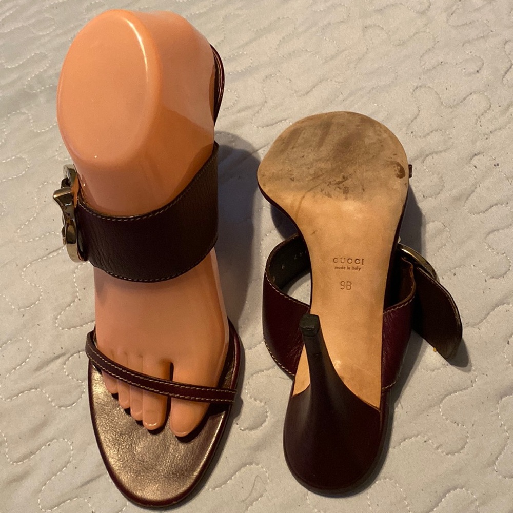 GUC GUCCI Brown Leather Strappy Heeled “Juanita” Sandals W/Buckle , Size 9B.